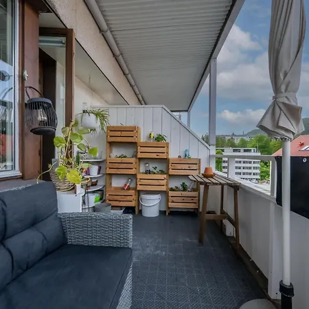 Roomsly - Free Parking In Peaceful Area Daire Bergen