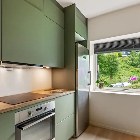 Roomsly - Free Parking In Peaceful Area Bergen