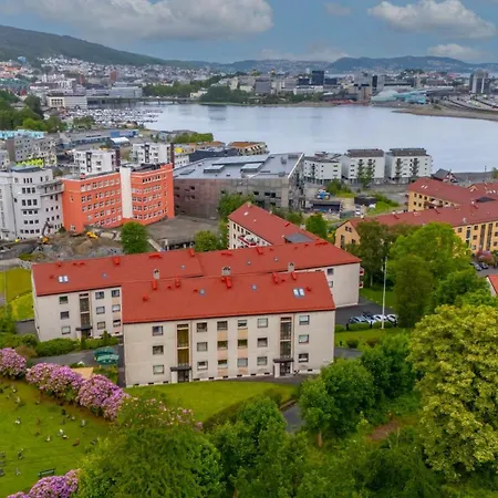 Roomsly - Free Parking In Peaceful Area * Bergen