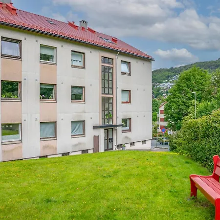 Roomsly - Free Parking In Peaceful Area Apartamento *